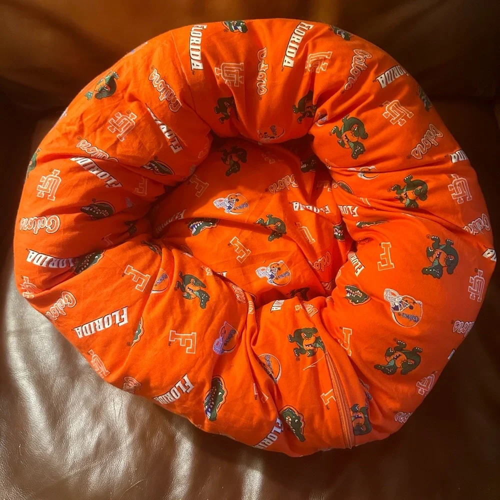 University of Florida Gators Cat Bed